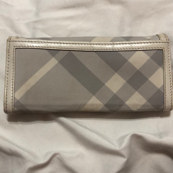 Authentic Burberry Studded Wallet - Picture 6 of 8